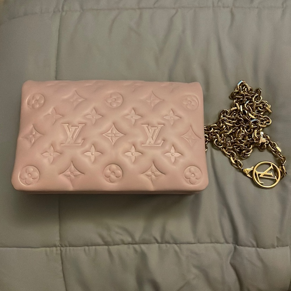 Louis Vuitton Pochette Coussin